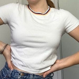 Basic crop top with rainbow collar